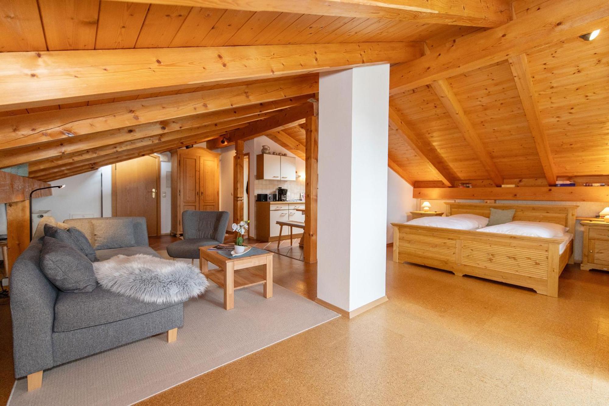 Gaestehaus Weissenbacher-Ferienwohnungen มาร์ควาร์ทชไตน์ ภายนอก รูปภาพ